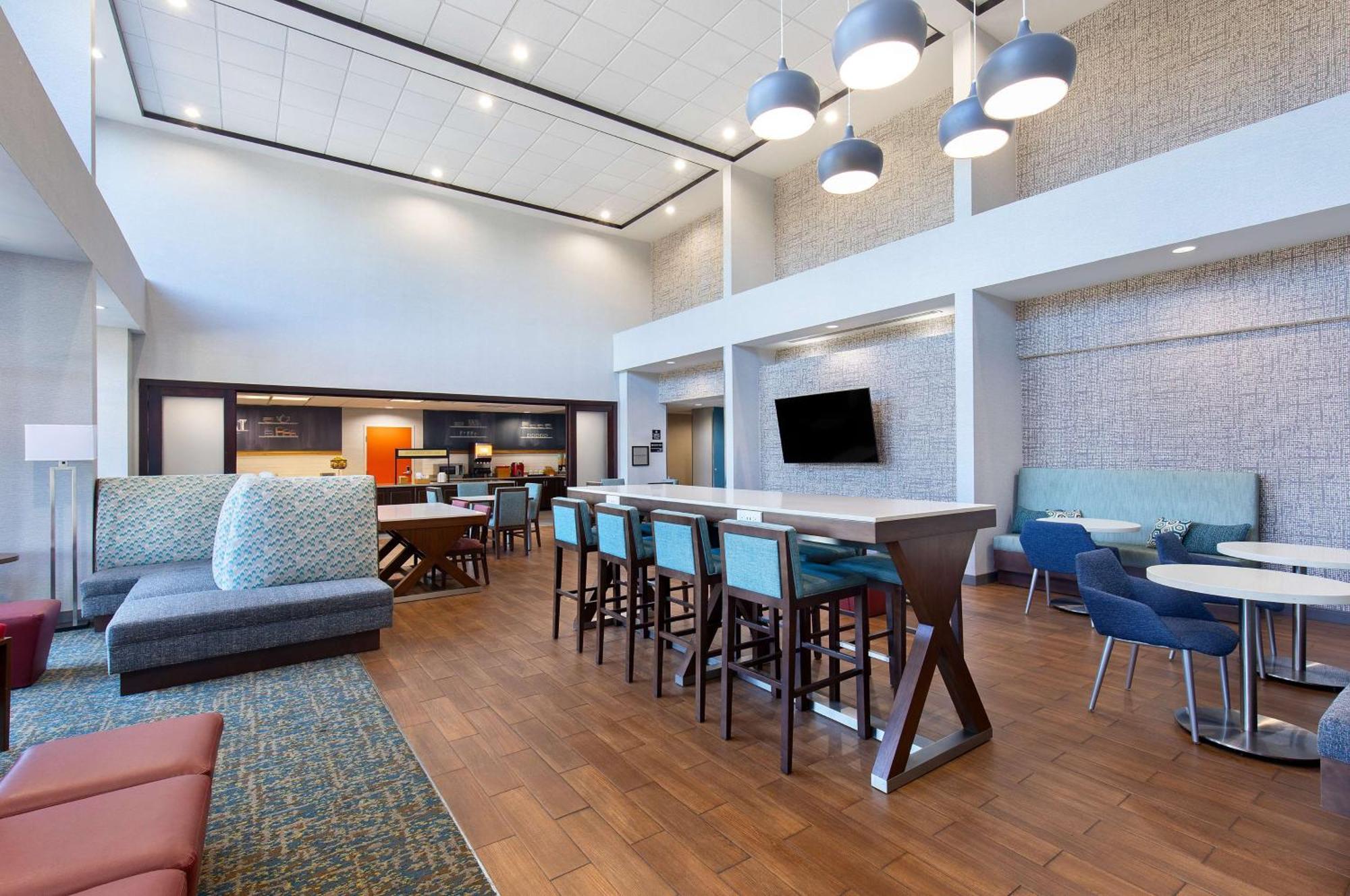 Hampton Inn סלמה מראה חיצוני תמונה