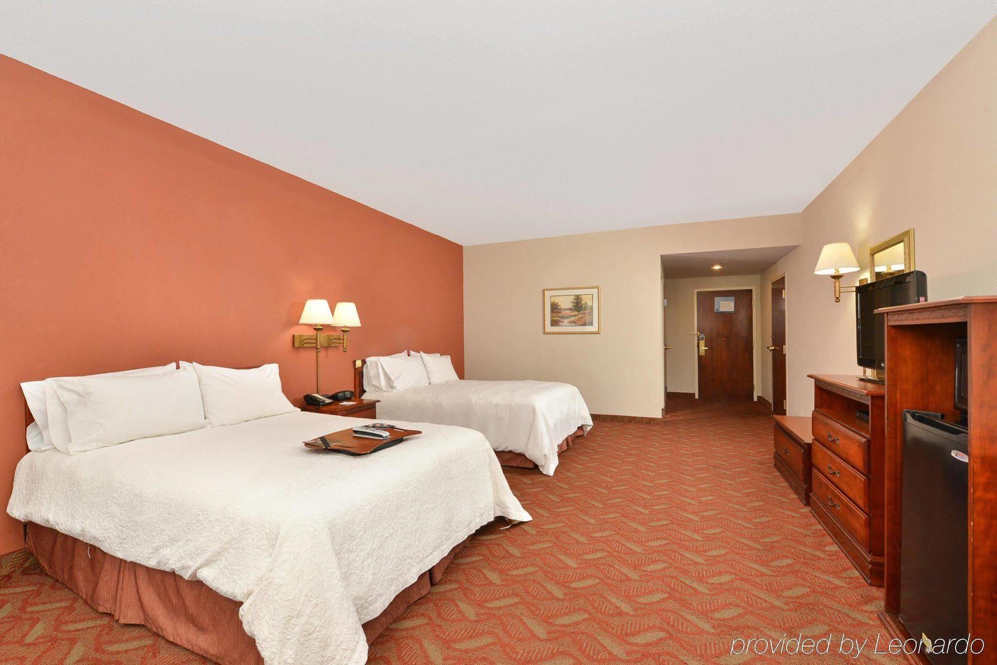 Hampton Inn סלמה מראה חיצוני תמונה
