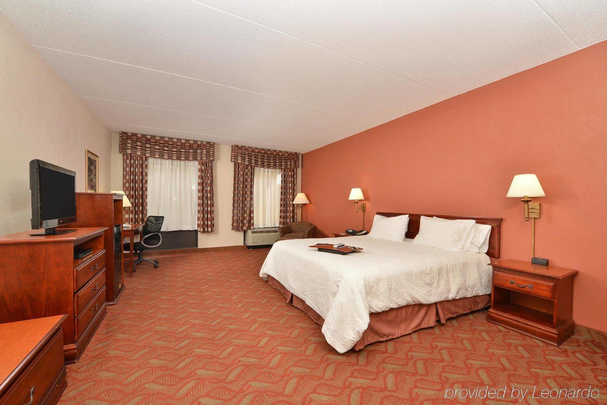 Hampton Inn סלמה מראה חיצוני תמונה